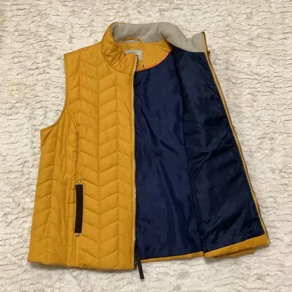 G.H. BASS & CO. Quilted Light Puffer Vest in Marigold Yellow - Size XLP - Picture 5 of 11